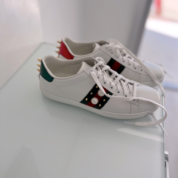 Gucci Sneakers - Picture 3 of 3